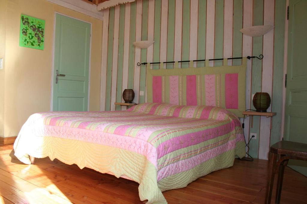Chambres D'Hotes La Cime Beaujolaise Poule-lès-Écharmeaux Habitación foto