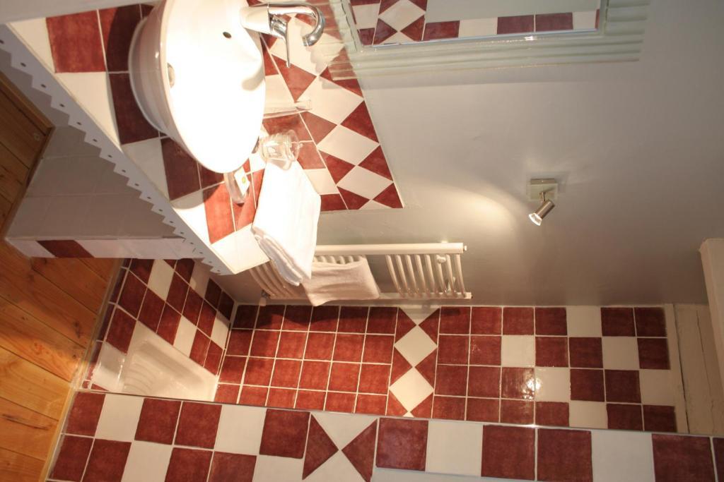 Chambres D'Hotes La Cime Beaujolaise Poule-lès-Écharmeaux Exterior foto